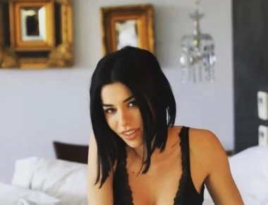 Η Ειρήνη Στεριανού μόνο με τα εσώρουχα σε βίντεο κλιπ (φώτο-βίντεο)